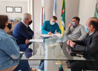 San Salvador y Jubileo firmaron un comodato por una retroexcavadora