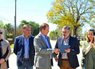 Con la visita del Gobernador, quedó inaugurada la pavimentación de Av. Sarmiento