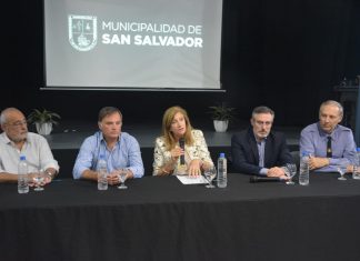 La Ministra de Gobierno entregó aportes a instituciones