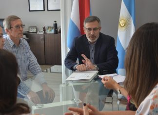 Larrarte entregó aportes a instituciones