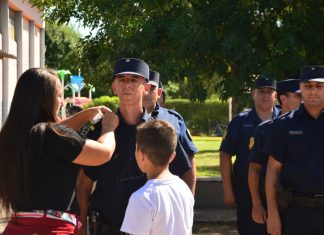 El Viceintendente participó de la ceremonia de entrega de Insignias a personal Policial