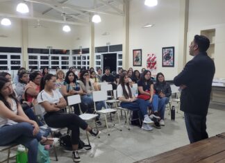 Lucio Albirosa presentó su gira literaria «Entre orillas de poesía»