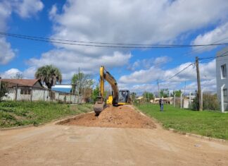 Avanza la obra de ampliación de desagües y pavimentación de Arroyo Grande
